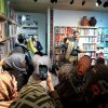 افتتاح کتاب‌فروشی آموت